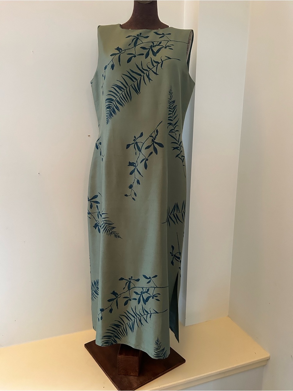 Coldwater Creek Silk Sleeveless Sage Green Maxi Dress with Navy Botanical Print